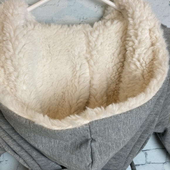Restoration Hardware NWT Baby & Child Luxe Sherpa Jersey Baby Wrap SZ 2-3 Robe - Picture 8 of 16